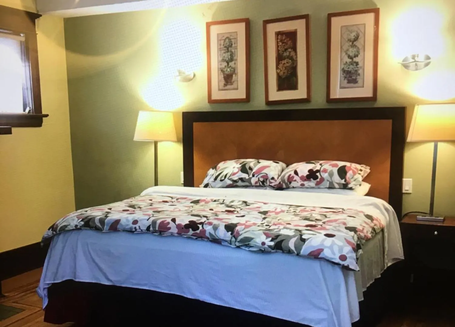 Manor Guest House Vancouver 0*,  Canada